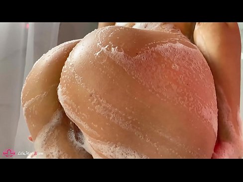 ❤️ Brunette masturbearet poesje mei Vibrator nei intens orgasme yn dûs ☑ Russyske porno op fy.com-fullporner.ru ❤